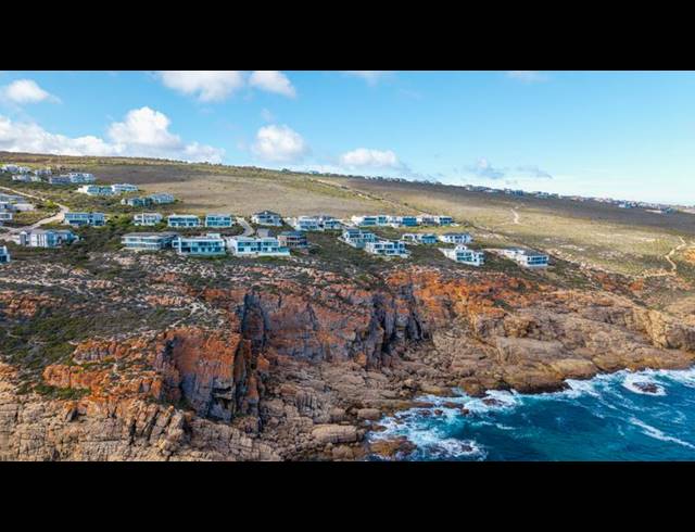 4 BEDROOM HOUSE FOR SALE IN PINNACLE POINT GOLF ESTATE
